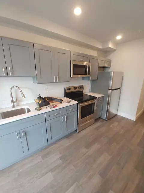 5402 Webster St, Philadelphia, PA 19143
