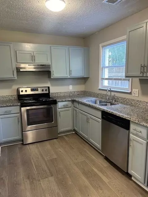 3656 Browns Bridge Rd, Gainesville, GA 30504