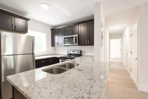 5520 Lake Underhill Rd, Orlando, FL 32807
