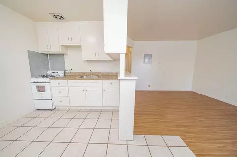 1734 Blake St, Berkeley, CA 94703 photo 3