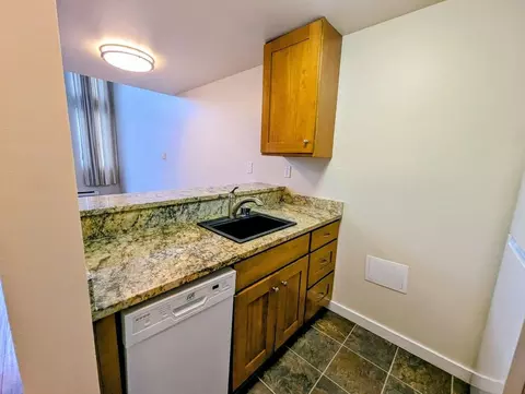 312 Harvard Ave E, Seattle, WA 98102