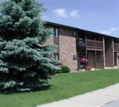 1663 Lenwood Ave, Howard, WI 54303