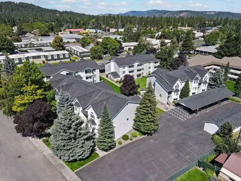 10008 N Colfax Rd, Country Homes, WA 99218