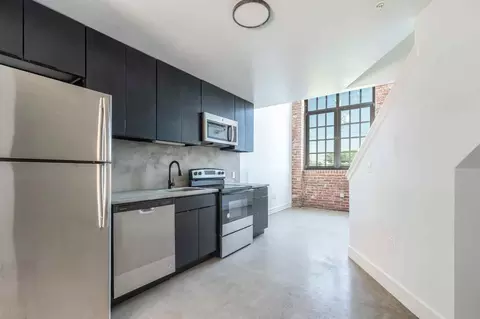 3003 W Glenwood Ave, Philadelphia, PA 19121
