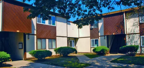 2105 Fruit St, Algonac, MI 48001 photo 3