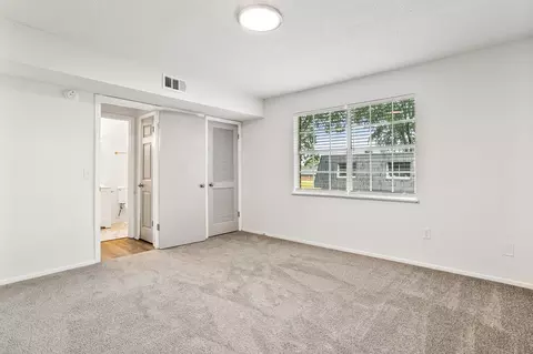 357 Hillandale Rd, Greenville, SC 29609