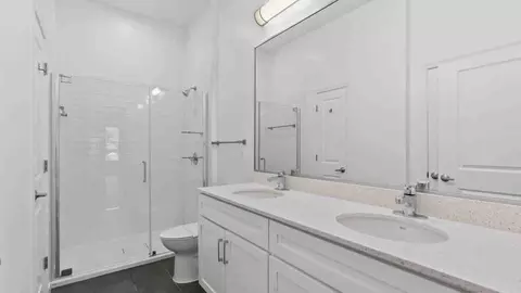 370 E Diamond Ave, Gaithersburg, MD 20877 photo 25