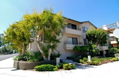 9151 Darby Ave, Los Angeles, CA 91325