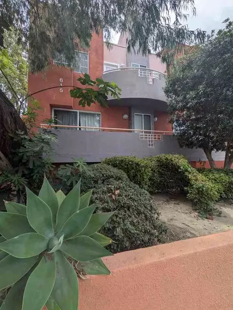 615 N Hayworth Ave, Los Angeles, CA 90048