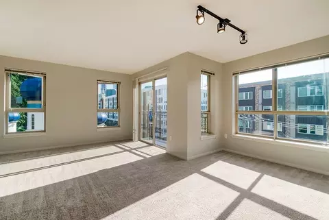 422 Yale Ave N, Seattle, WA 98109 photo 47