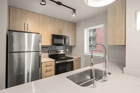 422 Yale Ave N, Seattle, WA 98109 photo 50