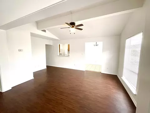 400 Green Leaf, Horseshoe Bay, TX 78657
