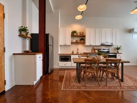 510 S College St, Morganton, NC 28655