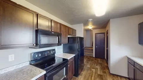 491 Prairie Trail Rd, Sheldon, IA 51201