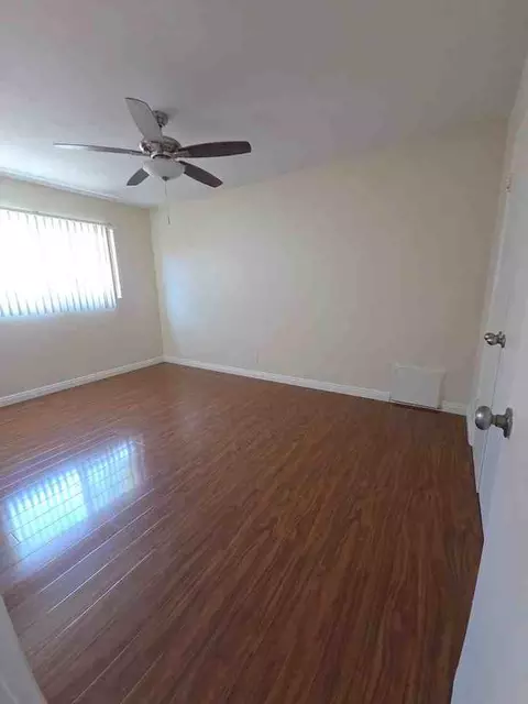 339 N Howard St, Glendale, CA 91206 photo 3