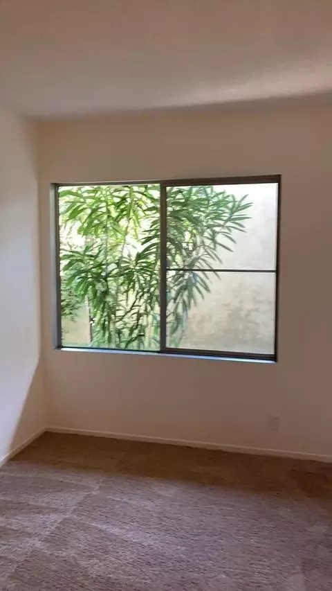 1015 E 214th St, Carson, CA 90745 photo 5