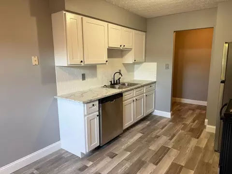 947 Business 28, Milford, OH 45150