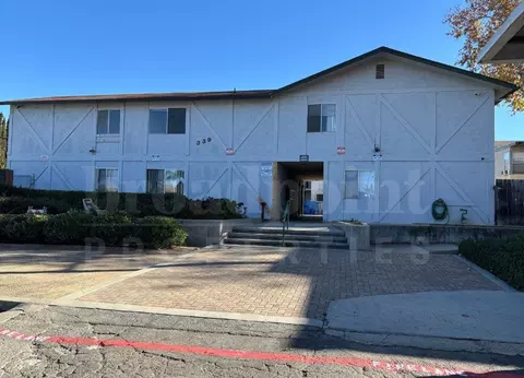 339 W 15th Ave, Escondido, CA 92025