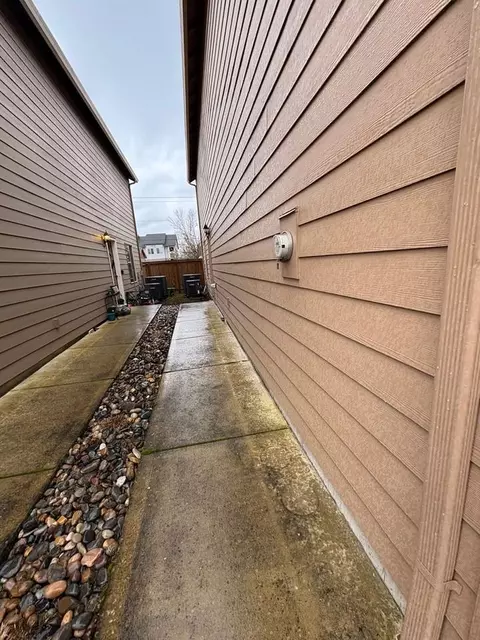 9700 NE 76th Way, Vancouver, WA 98662
