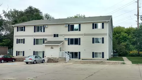 1150 Home Park Blvd, Waterloo, IA 50701