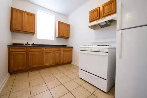 5956 W North Ave, Chicago, IL 60639