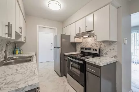 1533 Pine Valley Blvd, Ann Arbor, MI 48104 photo 7