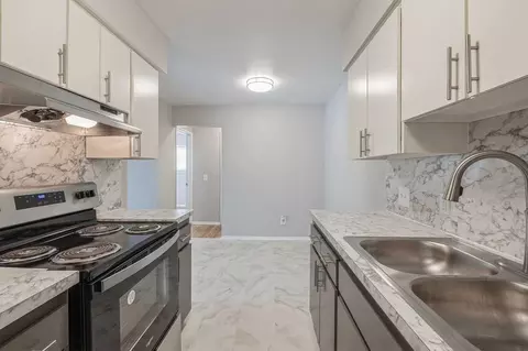 1533 Pine Valley Blvd, Ann Arbor, MI 48104 photo 6