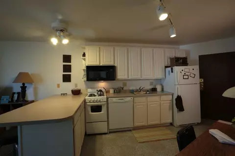 626 The Roundhouse, Madison, WI 53703