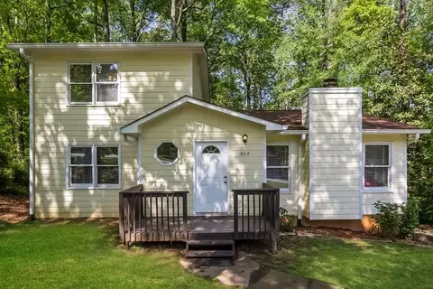 802 Moonlit Ln NW, Acworth, GA 30102