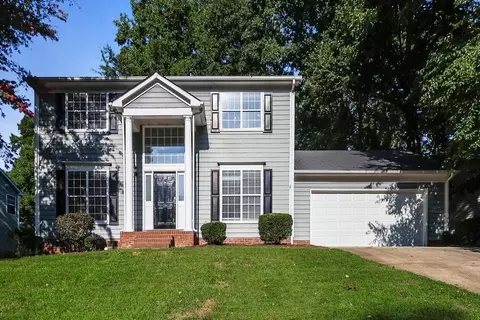 8433 Woodford Bridge Dr, Charlotte, NC 28216