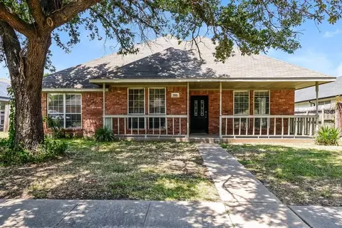 7921 Wayne Way, Rowlett, TX 75088