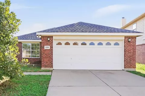9209 Saint Martin Rd, Fort Worth, TX 76123