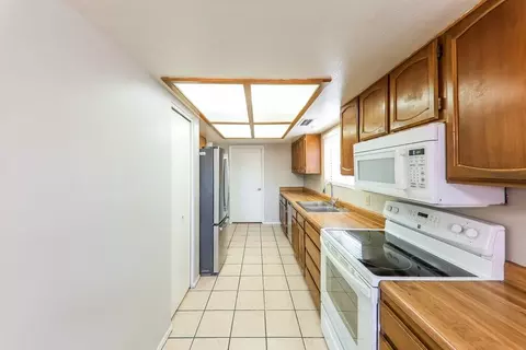 429 E Utopia Rd, Phoenix, AZ 85024 photo 8