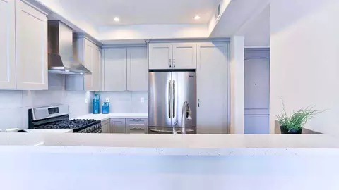 4354 Teesdale Ave #104, Los Angeles, CA 91604