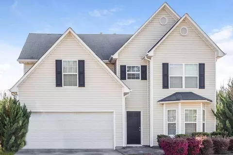 235 Shadowbrooke Cir, Loganville, GA 30052