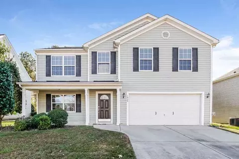 1958 Sterling Hill Dr, Fuquay Varina, NC 27526