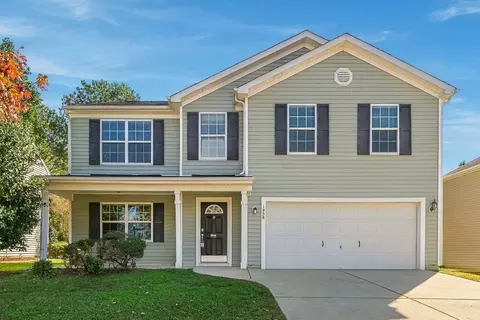 1958 Sterling Hill Dr, Fuquay Varina, NC 27526