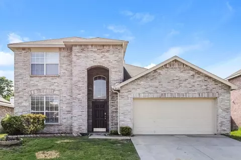 8416 Prairie Rose Ln, Fort Worth, TX 76123