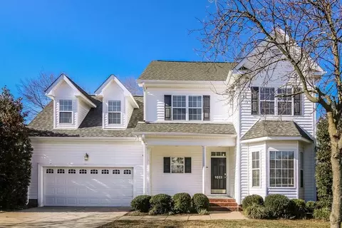 1011 Watsonia Dr, Zebulon, NC 27597