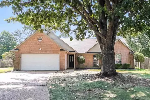 1805 Steeplechase Cv, Southaven, MS 38671