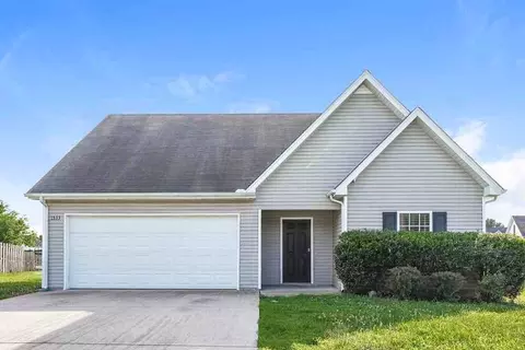 1533 Passage Dr, Murfreesboro, TN 37130