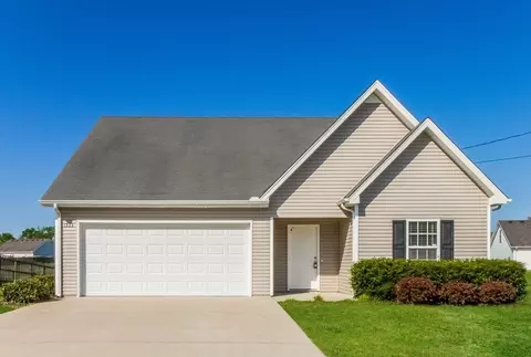 1533 Passage Dr, Murfreesboro, TN 37130