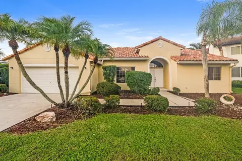7755 Dawson Ct, Greenacres, FL 33467