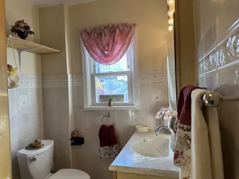 269 N 1st Ave #B, Manville, NJ 08835