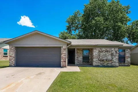 7608 Meadowlark Ln N, Watauga, TX 76148
