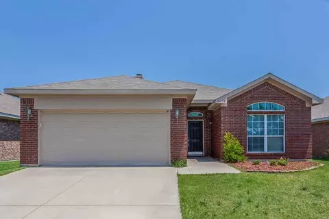 10436 Fossil Hill Dr, Fort Worth, TX 76131