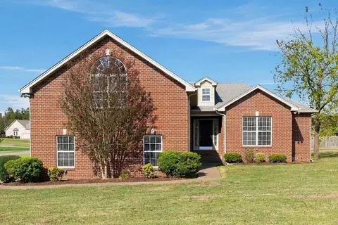 1015 Station Cir, Mount Juliet, TN 37122
