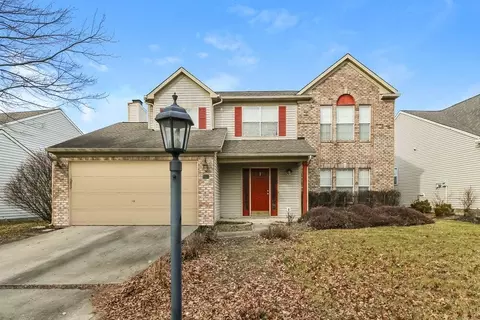 10211 Carmine Dr, Noblesville, IN 46060