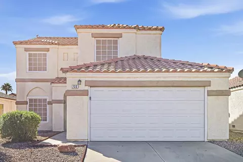 733 Red Bark Ln, Henderson, NV 89011