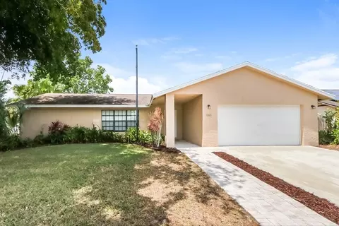 365 La Mancha Ave, Royal Palm Beach, FL 33411